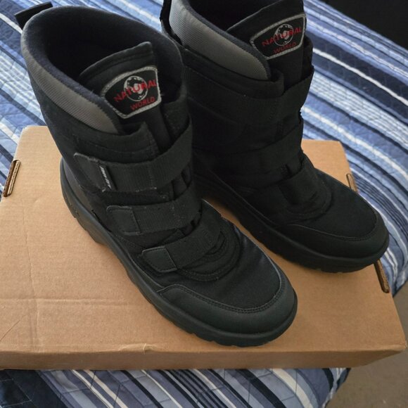 NWB Men Snow Boots, size 11 main image 6